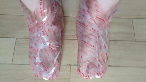 素足に履く